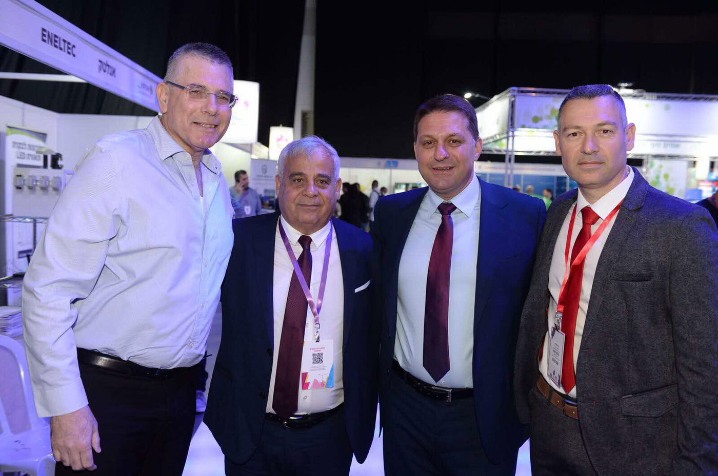 מימין לשמאל: רם סידיס – המשנה למנכ"ל מרכז השלטון המקומי, חיים ביבס – יו"ר מרכז השלטון המקומי ו- ראש עיריית מודיעין – מכבים – רעות; בני ביטון – ראש עיריית דימונה; שוקי בורשטיין – מנכ"ל בנק מרכנתיל