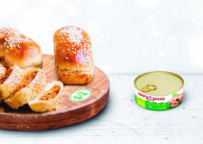 לחמניות ממולאות בטונה, לימון ובתוספת זיתים