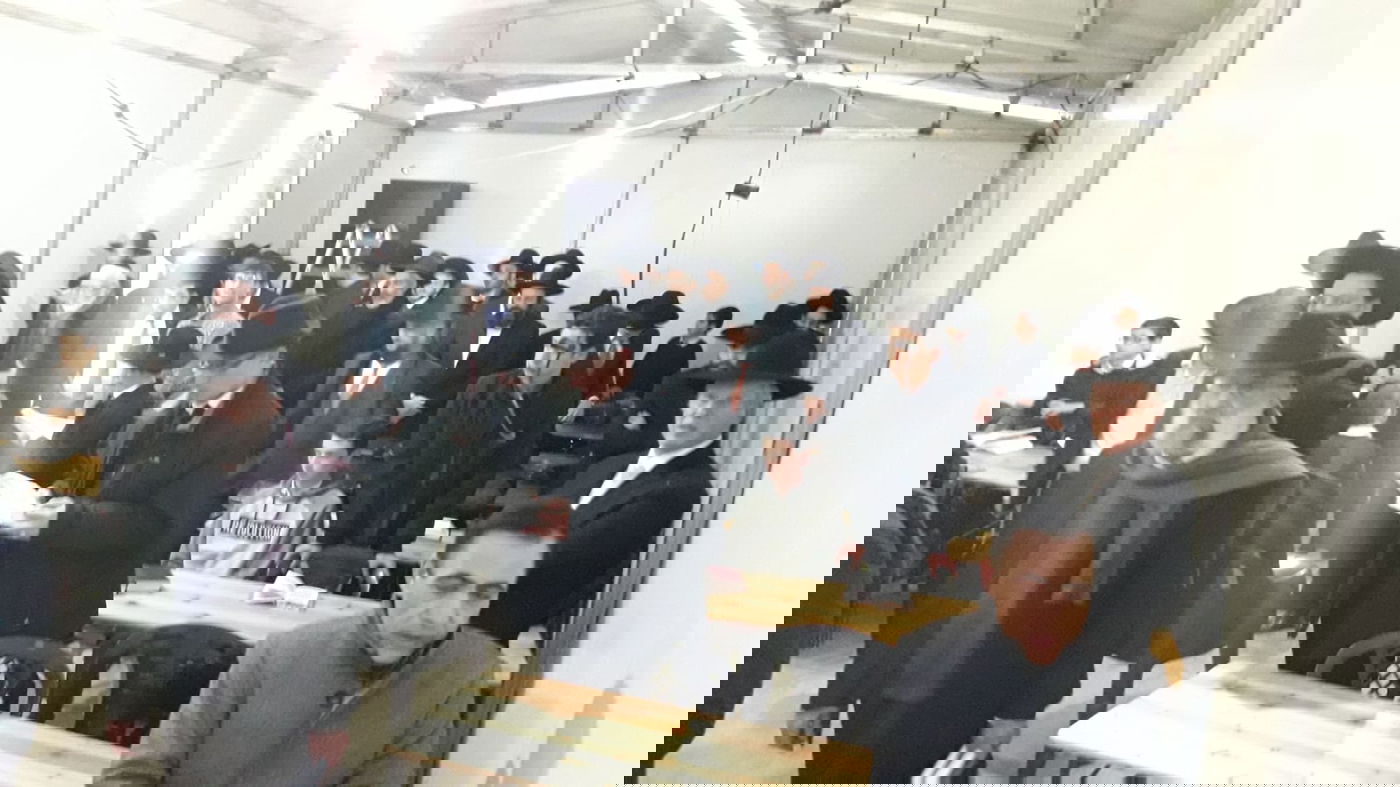 פקחים הרסו בית כנסת לא חוקי בשכונת רמות