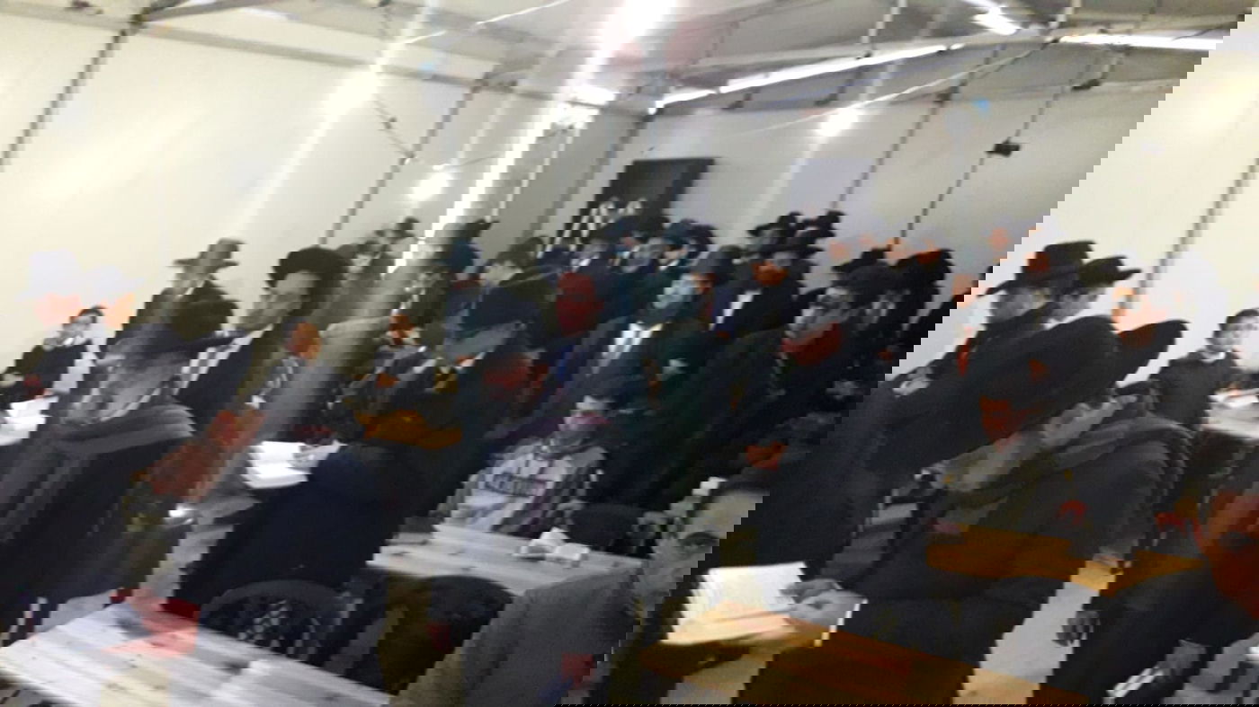 פקחים הרסו בית כנסת לא חוקי בשכונת רמות