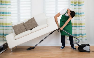 מדוע נוצרים גושי אבק בבית ואיך מרחיקים אותם לתמיד?