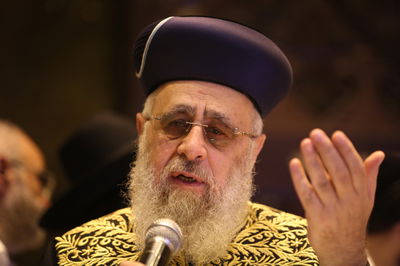 הראש"ל חיבר תפילה לעצירת התפשטות נגיף ה'קורונה'