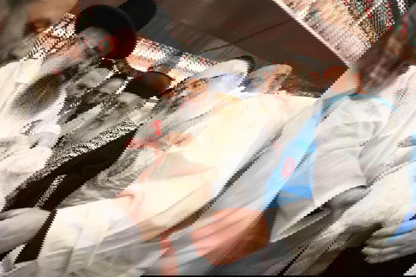 תיעוד: הביקור של הראשון לציון במשחטות