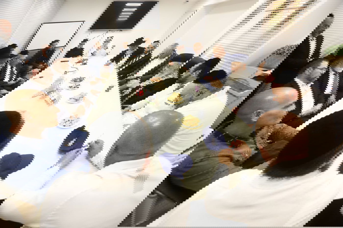 תיעוד: הביקור של הראשון לציון במשחטות