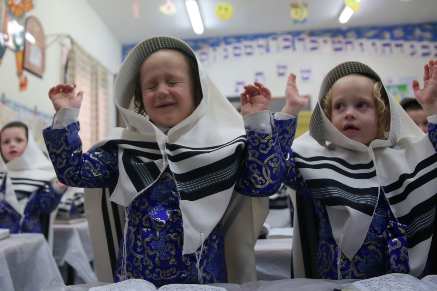 "פורים כפורים": הילדים הקטנים ערכו הצגה מרגשת