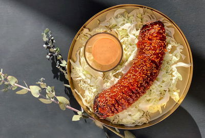 נקניק סלמי אפוי ברוטב צ׳ילי-חרדל משגע