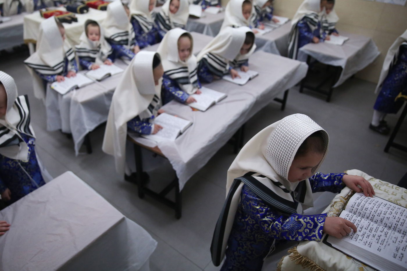 "פורים כפורים": הילדים הקטנים ערכו הצגה מרגשת