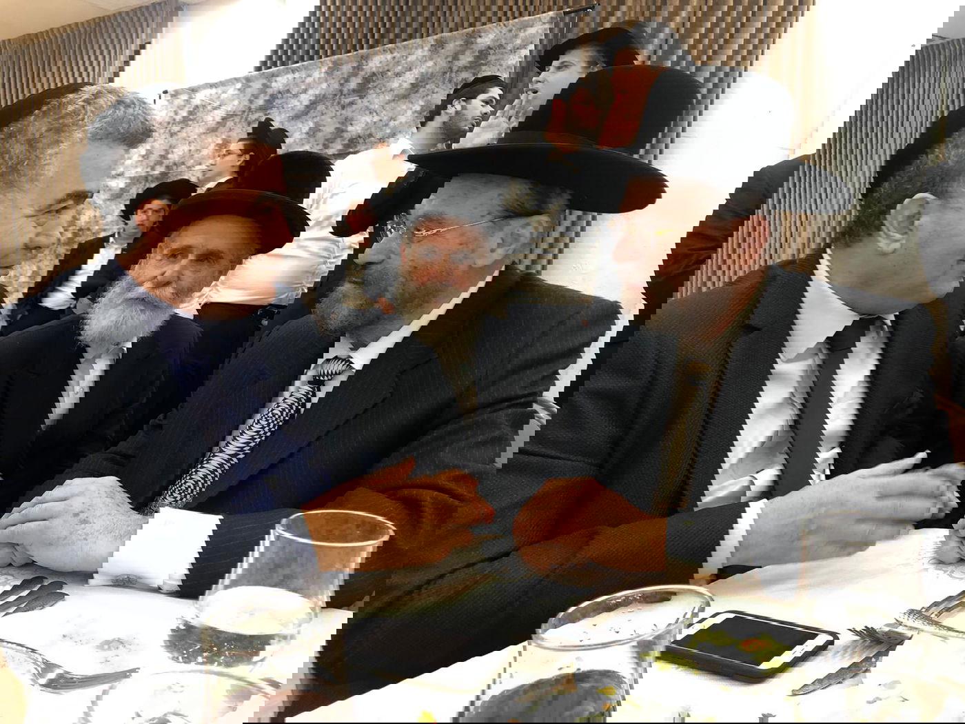 הנגיד החסידי בנימין ברבר לעמיר פרץ: תחבור אל נתניהו