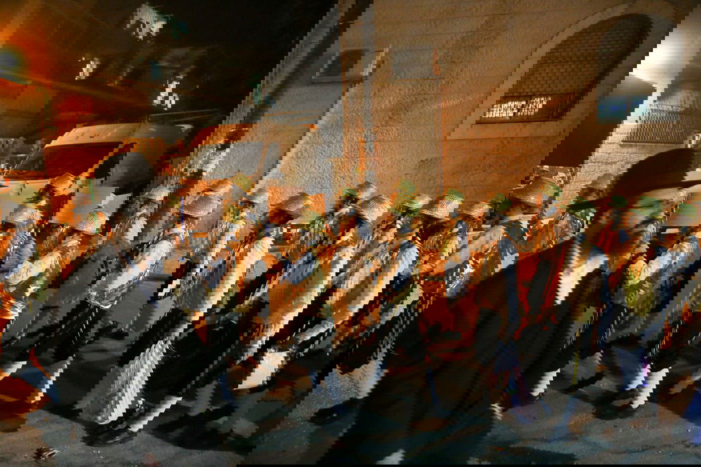 כמיטב המסורת: צפו ב"פורים רב" במא"ש