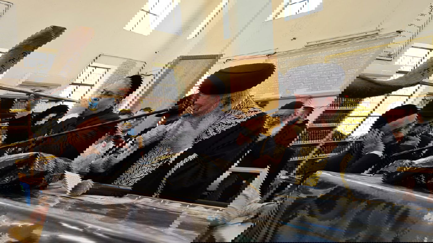 הקפות וקטורת בציון רבי מאיר בעל הנס לביטול מגיפת הקורונה