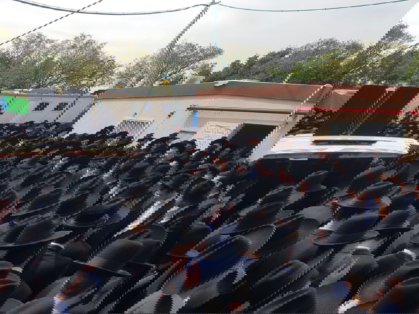 מסע הלוויתו של יהושע בוים ז"ל: 'תוכל לראות את השמים'