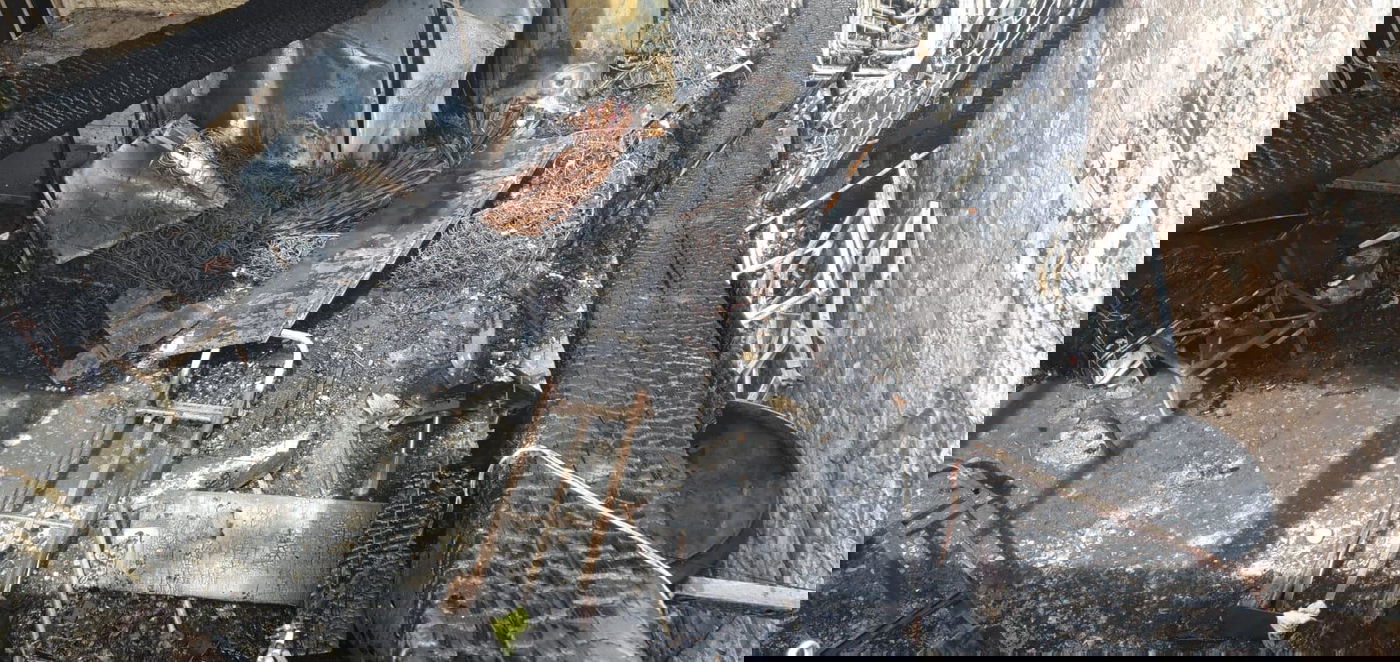 שריפה פרצה בדירה; אם וילדתה נפצעו קל