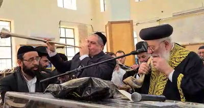 הקפות וקטורת בציון רבי מאיר בעל הנס לביטול מגיפת הקורונה