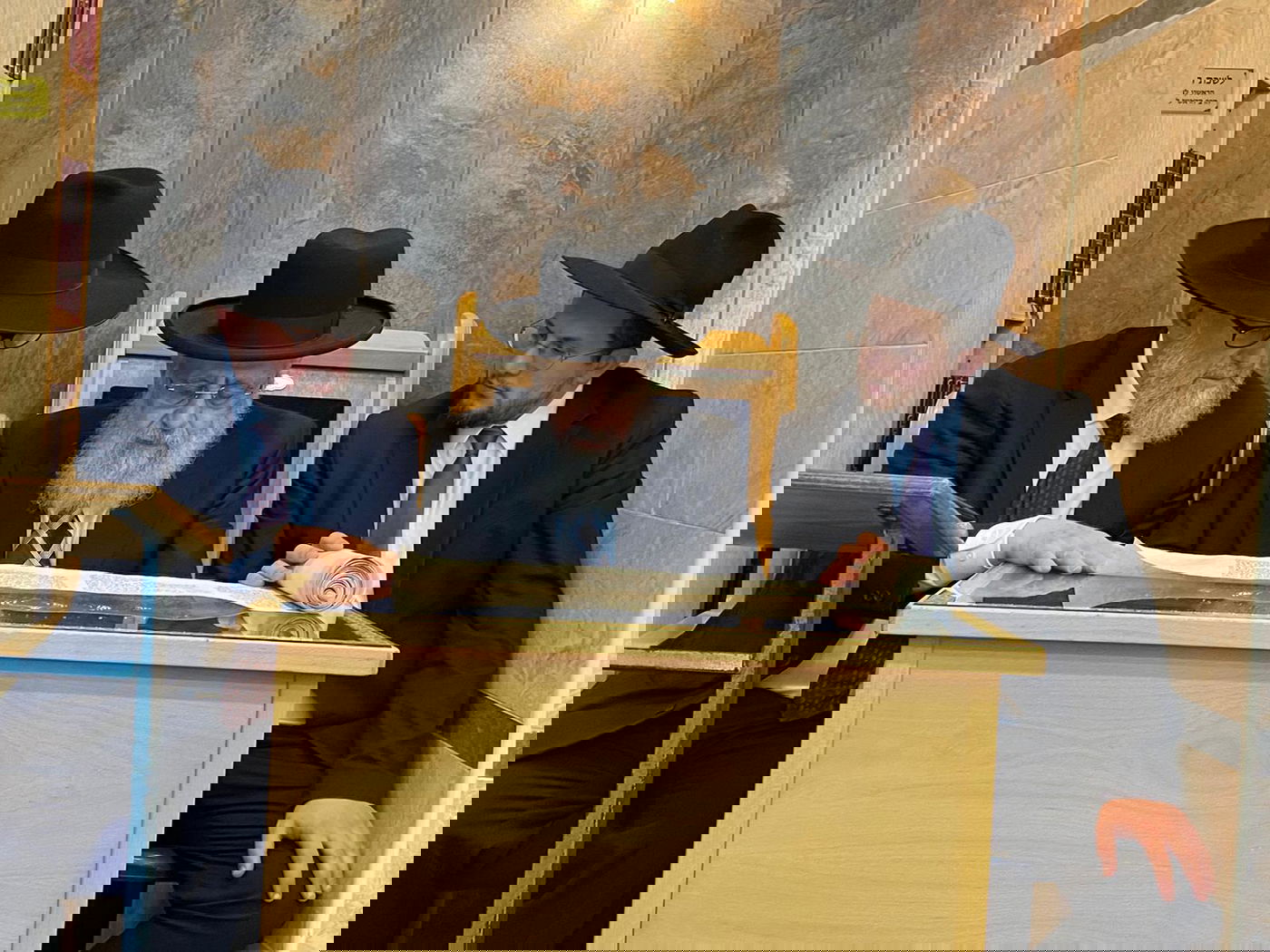 שושן פורים: קריאת המגילה של הראשון לציון