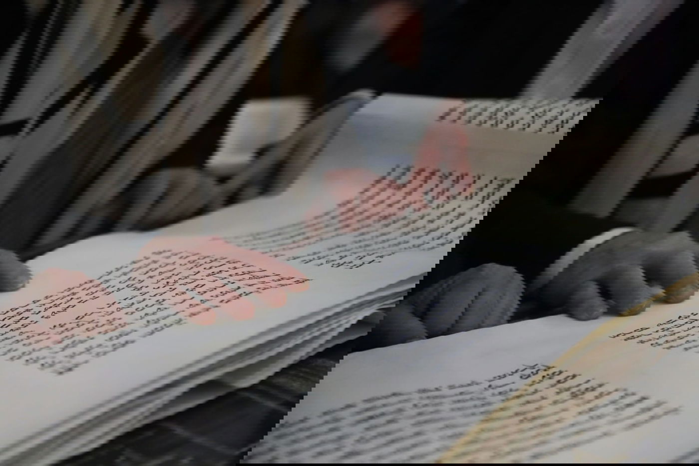 חג הפורים במאה שערים: מגילה ותחפושות