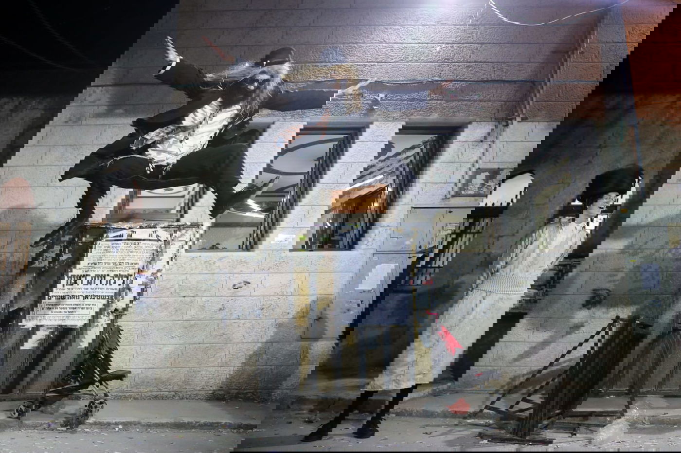 חג הפורים במאה שערים: מגילה ותחפושות