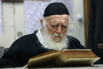 החשש מהקורונה: פקס במקום קבלת קהל אצל שר התורה