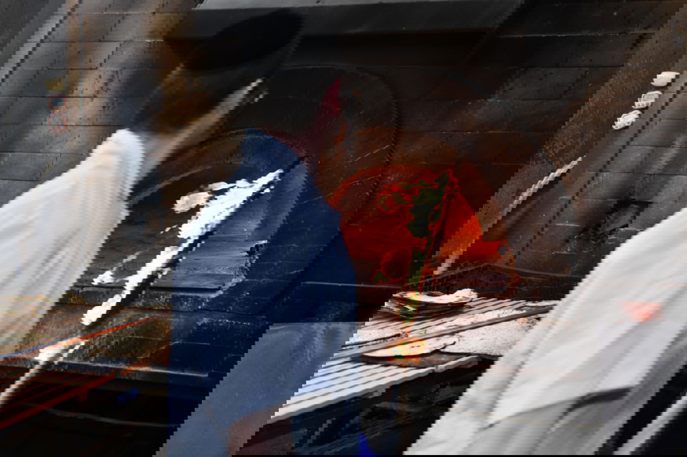 כך ה'חזונאישניקים' אופים מצות • תיעוד ענק