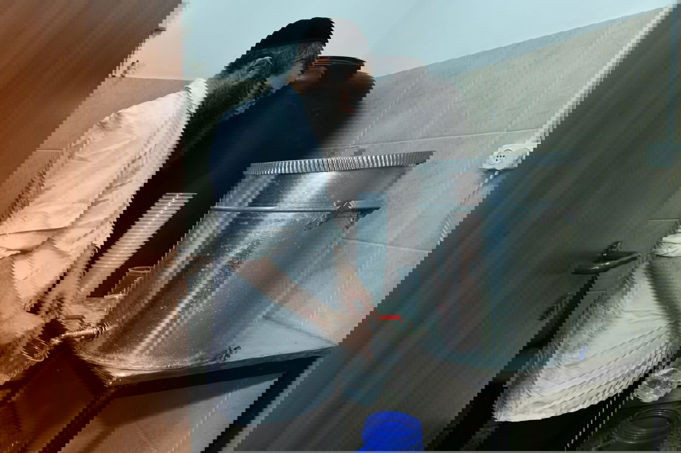 כך ה'חזונאישניקים' אופים מצות • תיעוד ענק