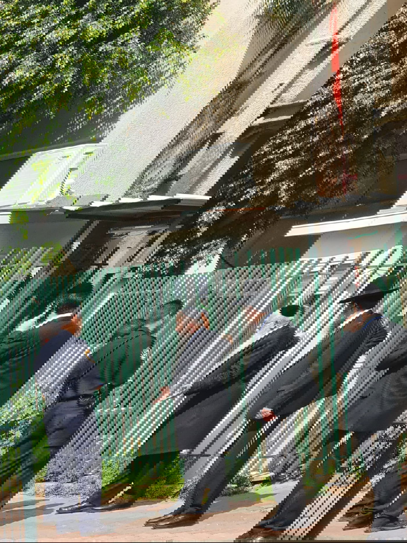 ישיבת "אור ישראל" הקטנה, הבוקר