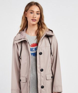 אל תפספסי: 10 פריטי החובה לכל אישה באביב הקרוב