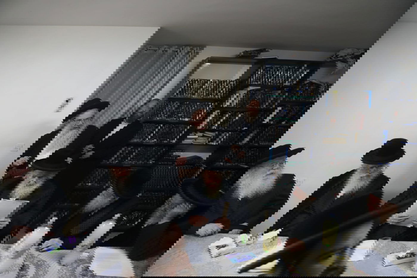 'העדה': הגנים ובתי הספר לבנות - ייסגרו; ב'חיידרים' ילמדו בקבוצות