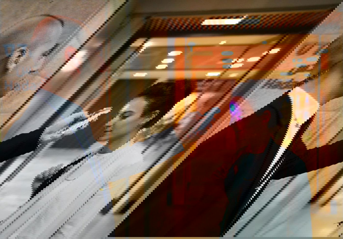 משמר הכנסת, הבוקר