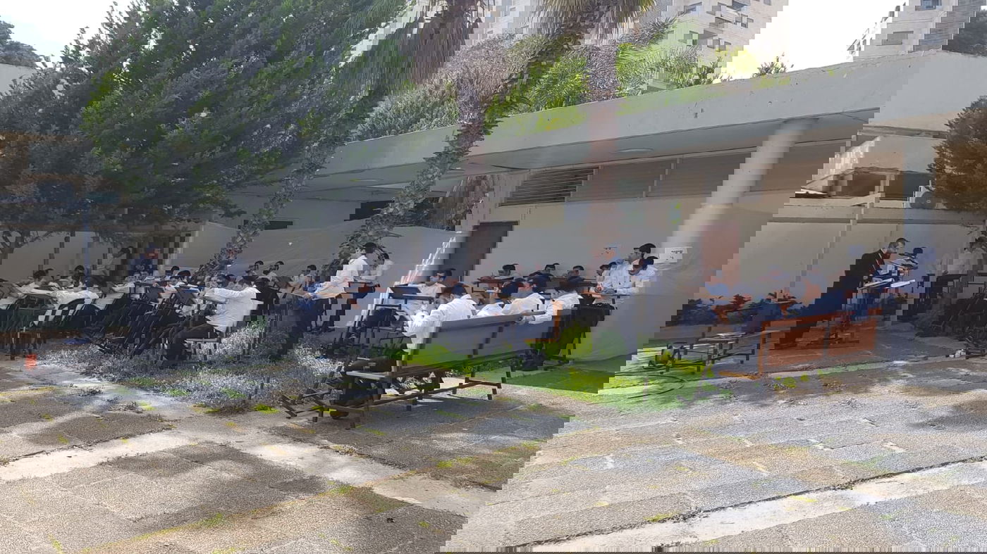 "עסקים כרגיל": צפו ב'שטייגען' בבאר יעקב