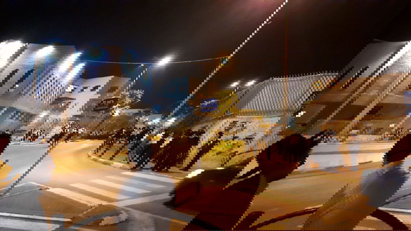 ק"ס: השוטרים פרצו לישיבה וכיבו את האור