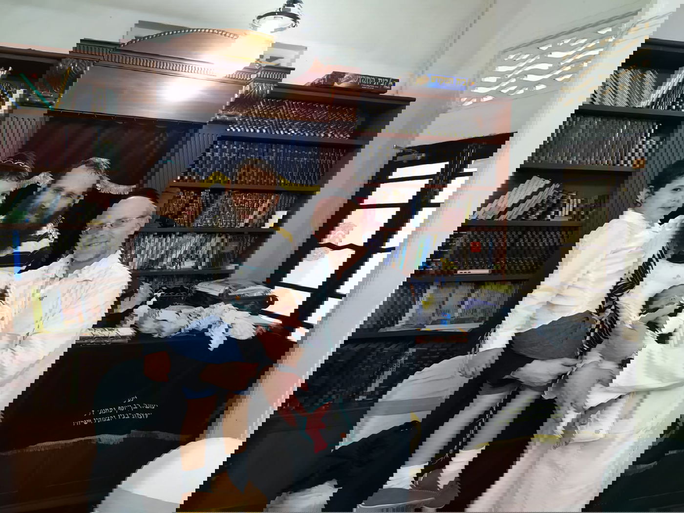 מסירות נפש: המוהל טס לברית ונכנס לבידוד