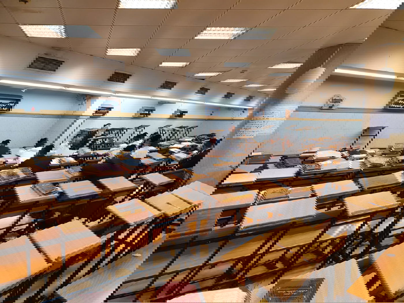 שיעורו של הגר"א אריאלי התקיים בחדר ריק