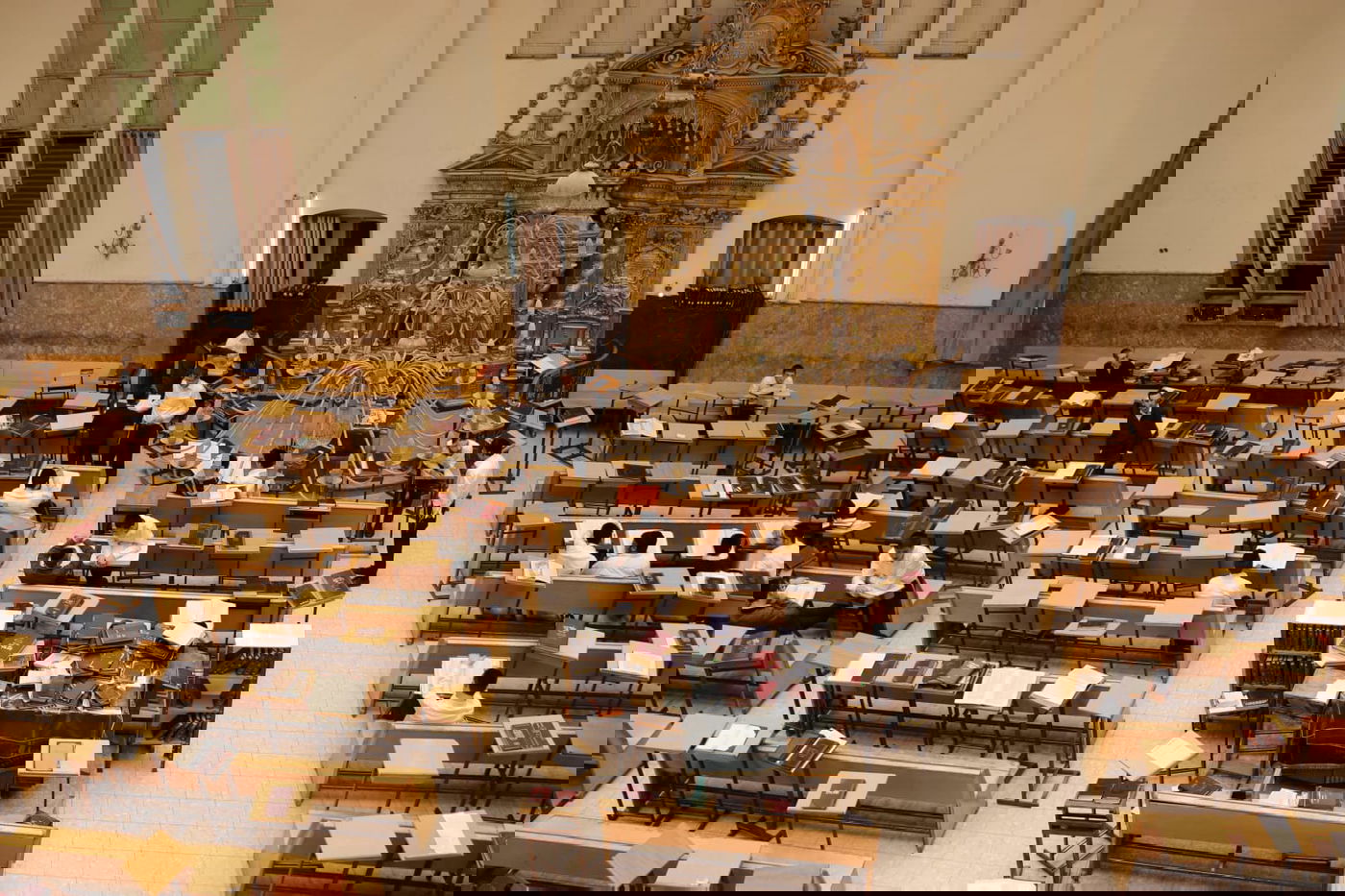 תיעוד עצוב: כשתלמידי פוניבז' פונו מהישיבה