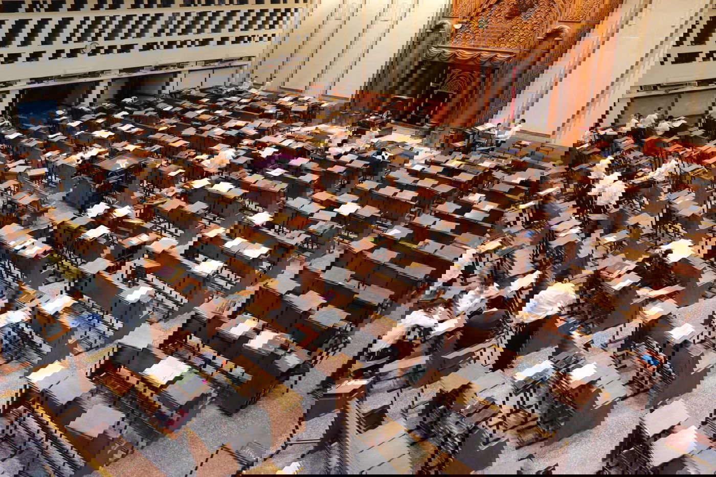 תיעוד עצוב: כשתלמידי פוניבז' פונו מהישיבה