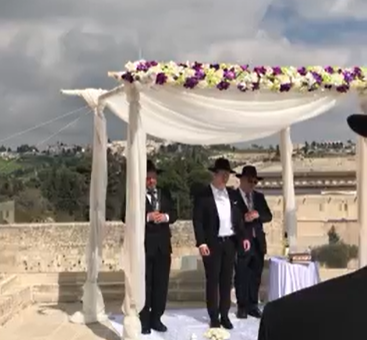 החתן התאכזב; וקיבל חתונה מהסרטים. צפו