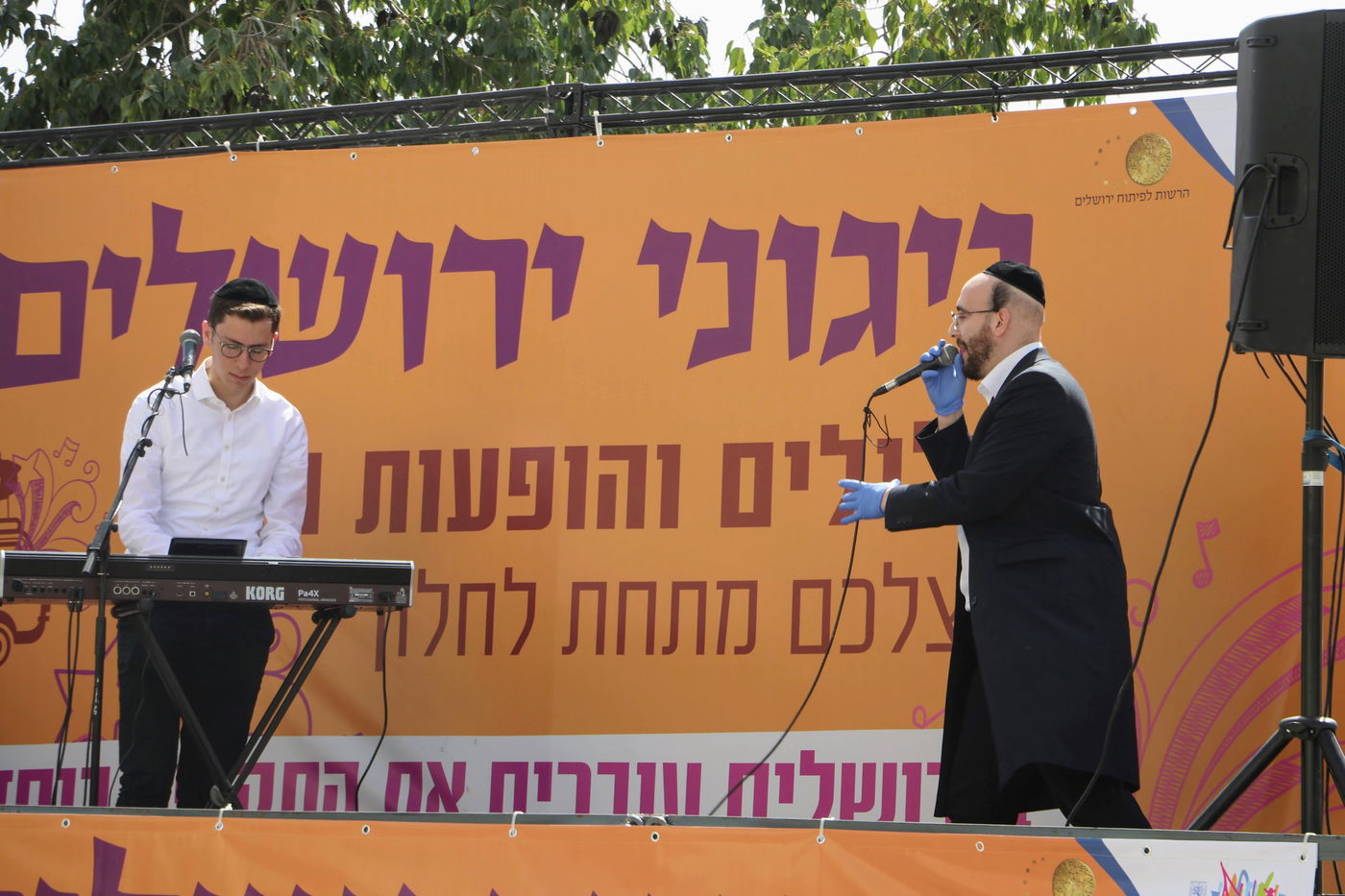 המשאית של ליאון שימחה בהר נוף • תיעוד