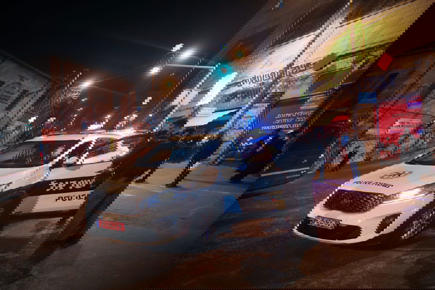 צפו: המשטרה סוגרת את שכונת גאולה בירושלים