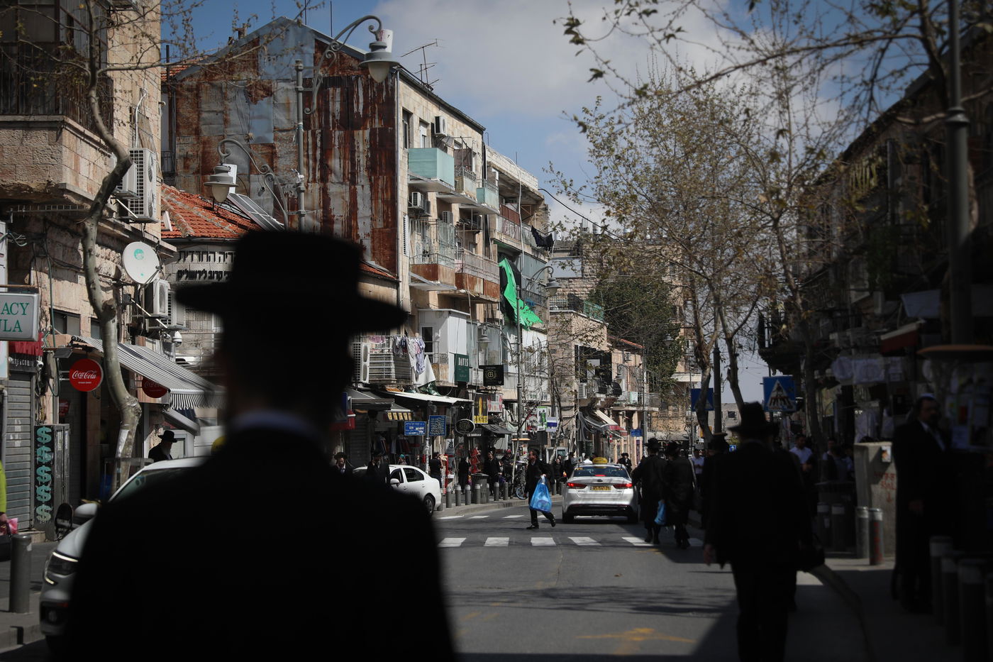 הסגר? רחובות ירושלים החרדית עדיין הומים