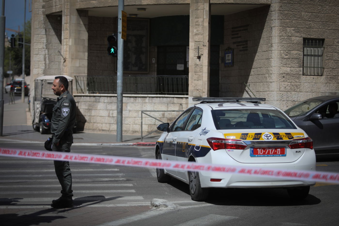 תיעוד: כך פעלו השוטרים לסגירת החנויות בירושלים