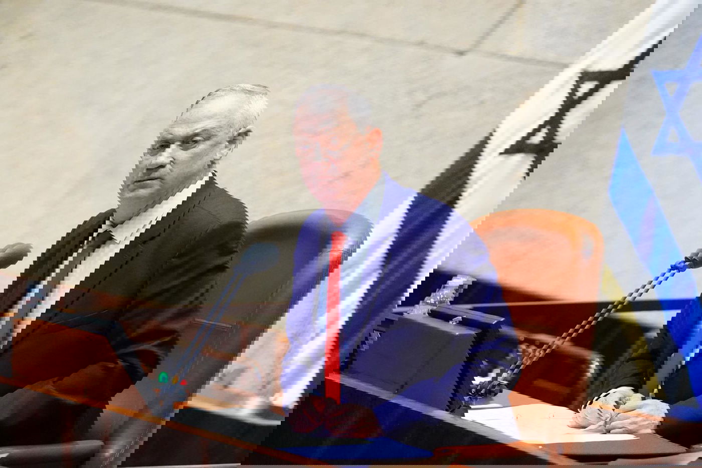 החרדים מרוצים מ'ממשלת חירום'; השמאל: "זה יום שחור"