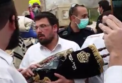 ישיבה נשרפה; מכבי אש הצילו את הנביאים