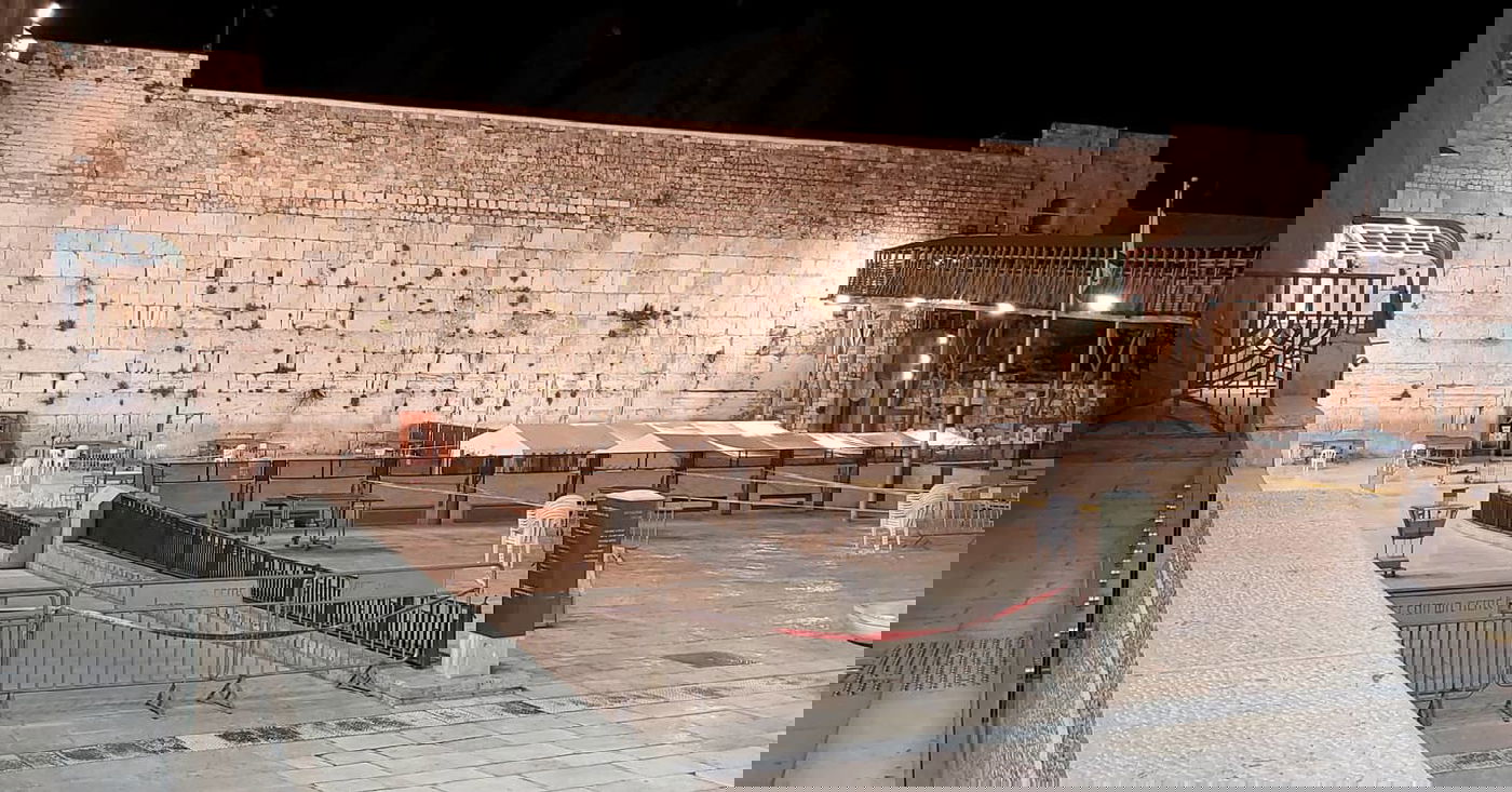 תיעוד עצוב: ראש חודש ריק בכותל המערבי