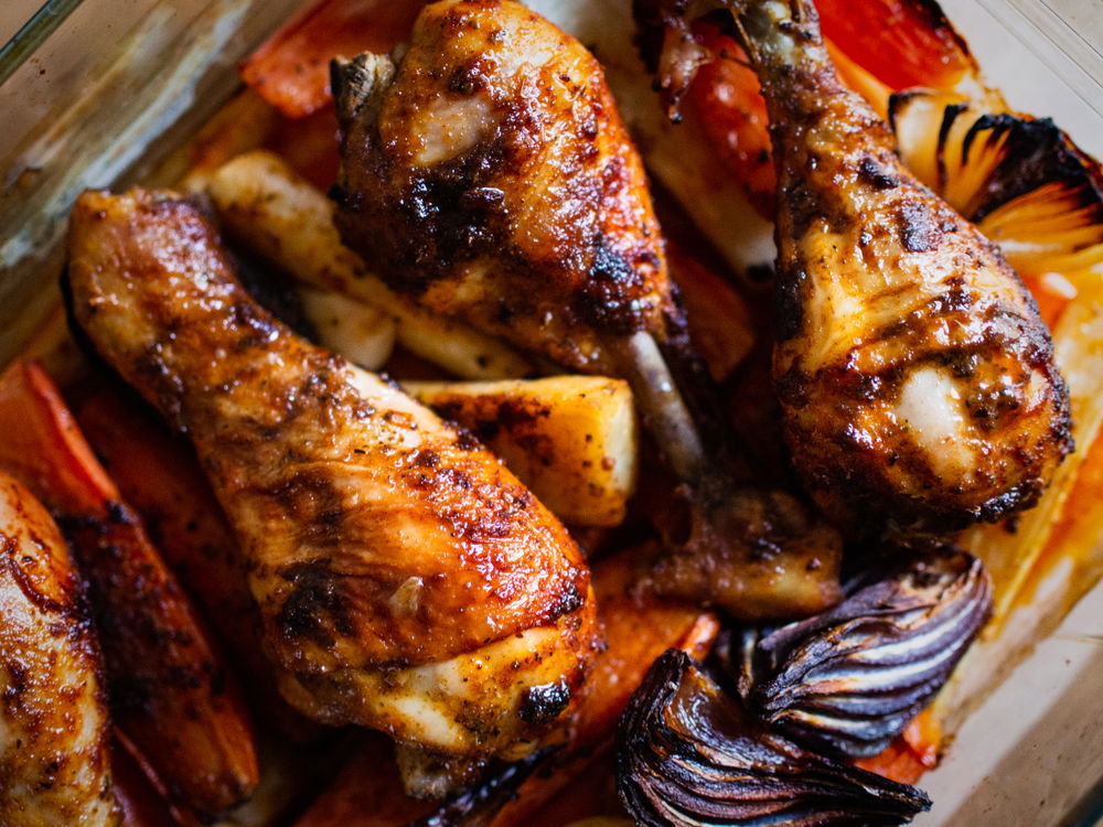 ארוחה טעימה לכל המשפחה. צלי עוף וירקות