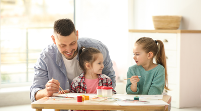 7 פעילויות מהנות שכדאי לנסות עם הילדים בבית