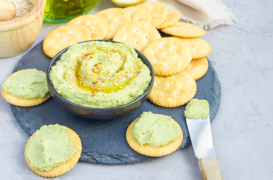 מטבל טחינה ואבוקדו קרמי בחמש דקות