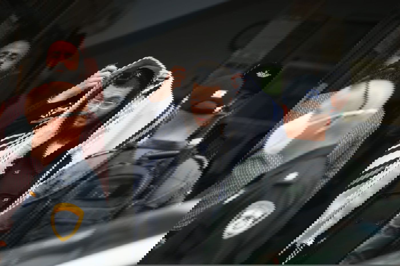 תיעוד: כוחות המשטרה פשטו על 'זכרון משה'