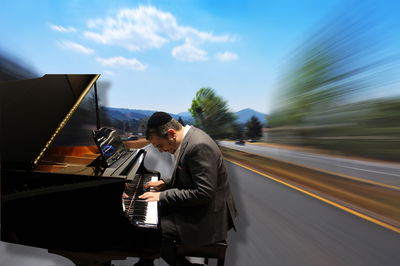 לירן אלקובי בסינגל קליפ חדש: הוא כבר כאן