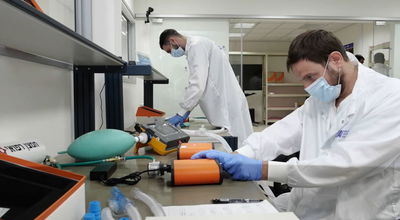 החל ייצור מכונות הנשמה ישראליות במפעל טילים • תיעוד