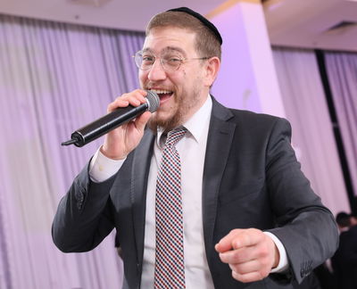 יוני ברגר מגיש סינגל ביכורים: "בוודאי"