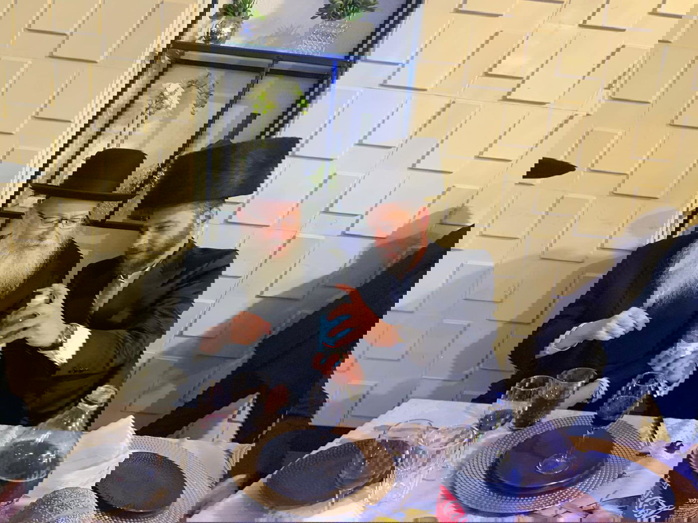 זופניק בכיכר • כל התמונות והנייעס של אימת ה'קורונה'