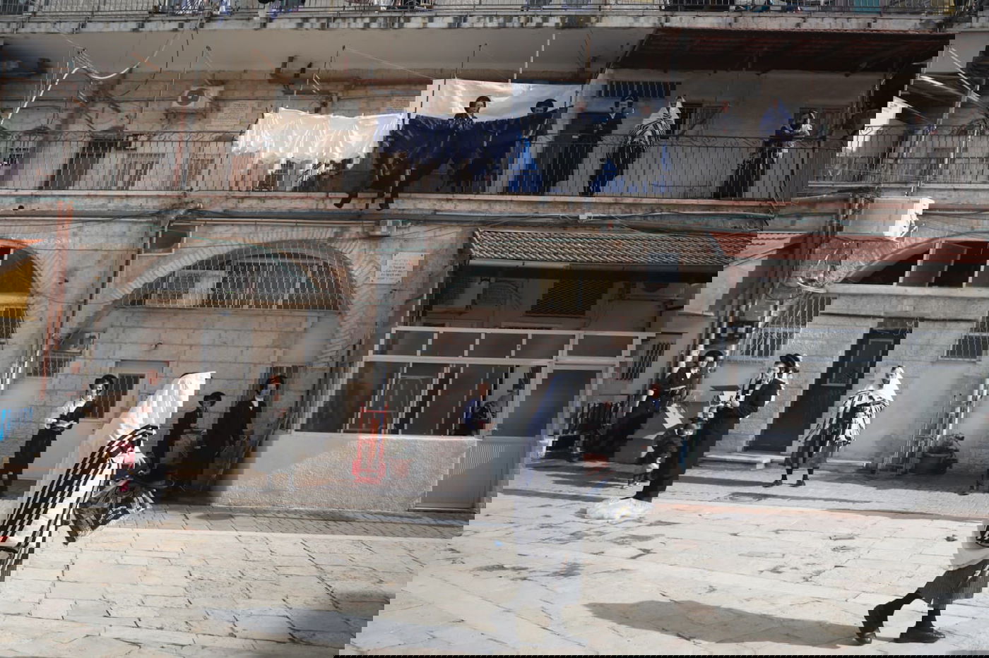 מיוחד: תפילת המרפסות במאה שערים • צפו